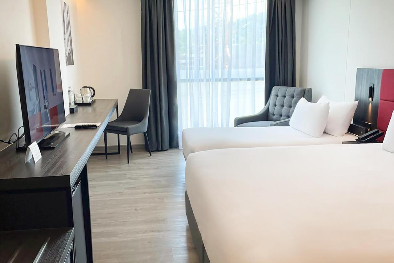 Travelodge Phuket Town Екстер'єр фото
