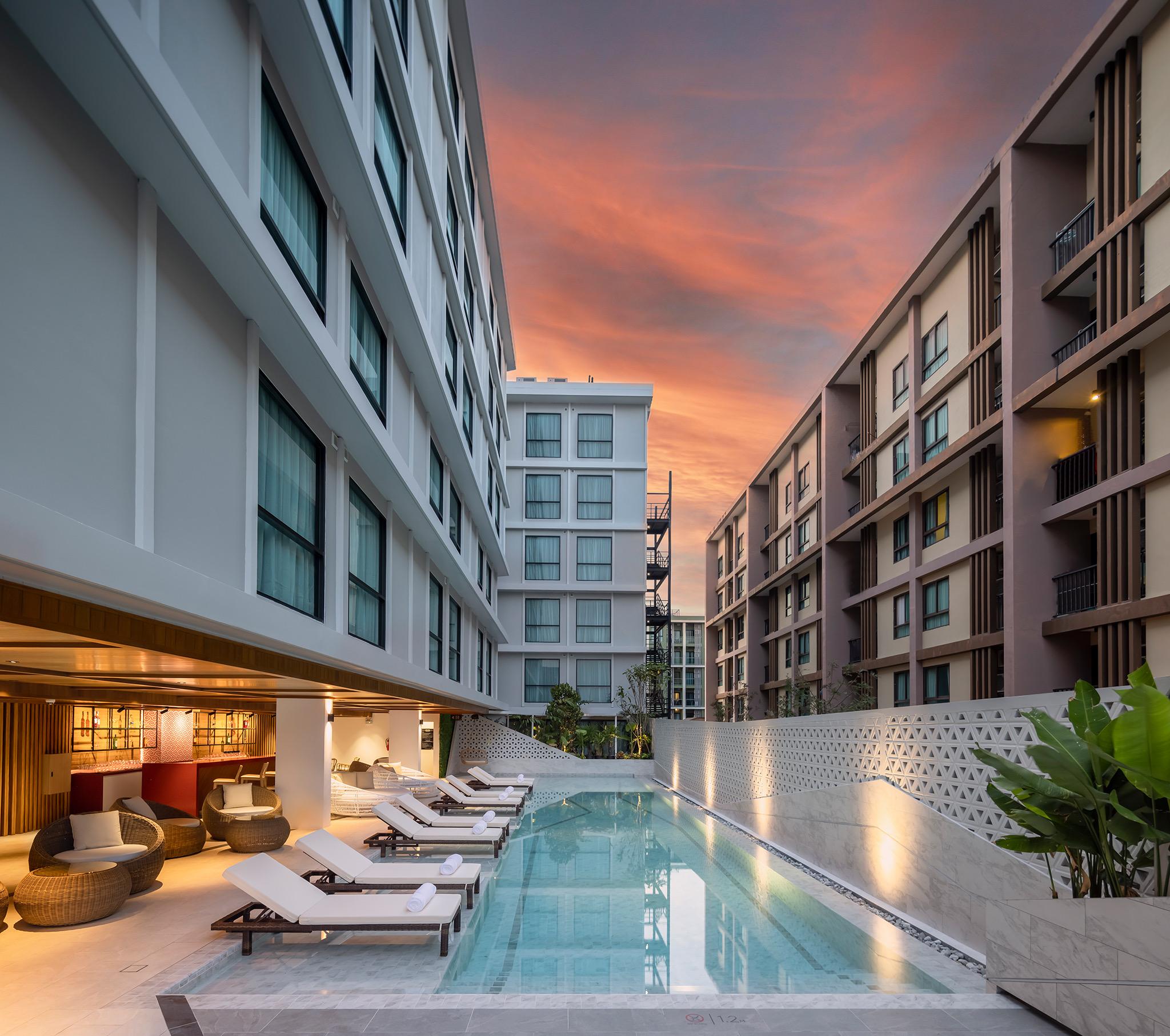 Travelodge Phuket Town Екстер'єр фото
