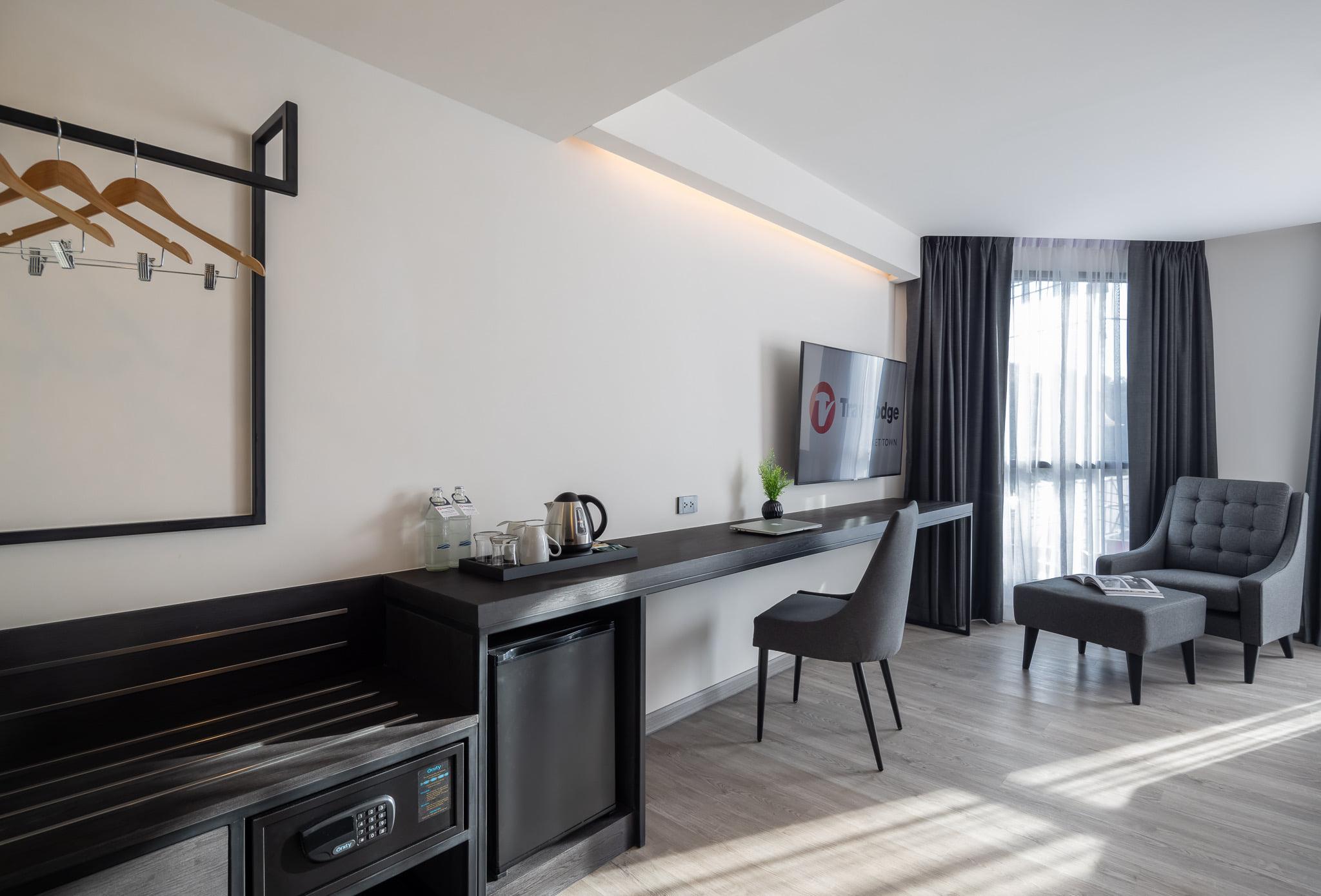 Travelodge Phuket Town Екстер'єр фото